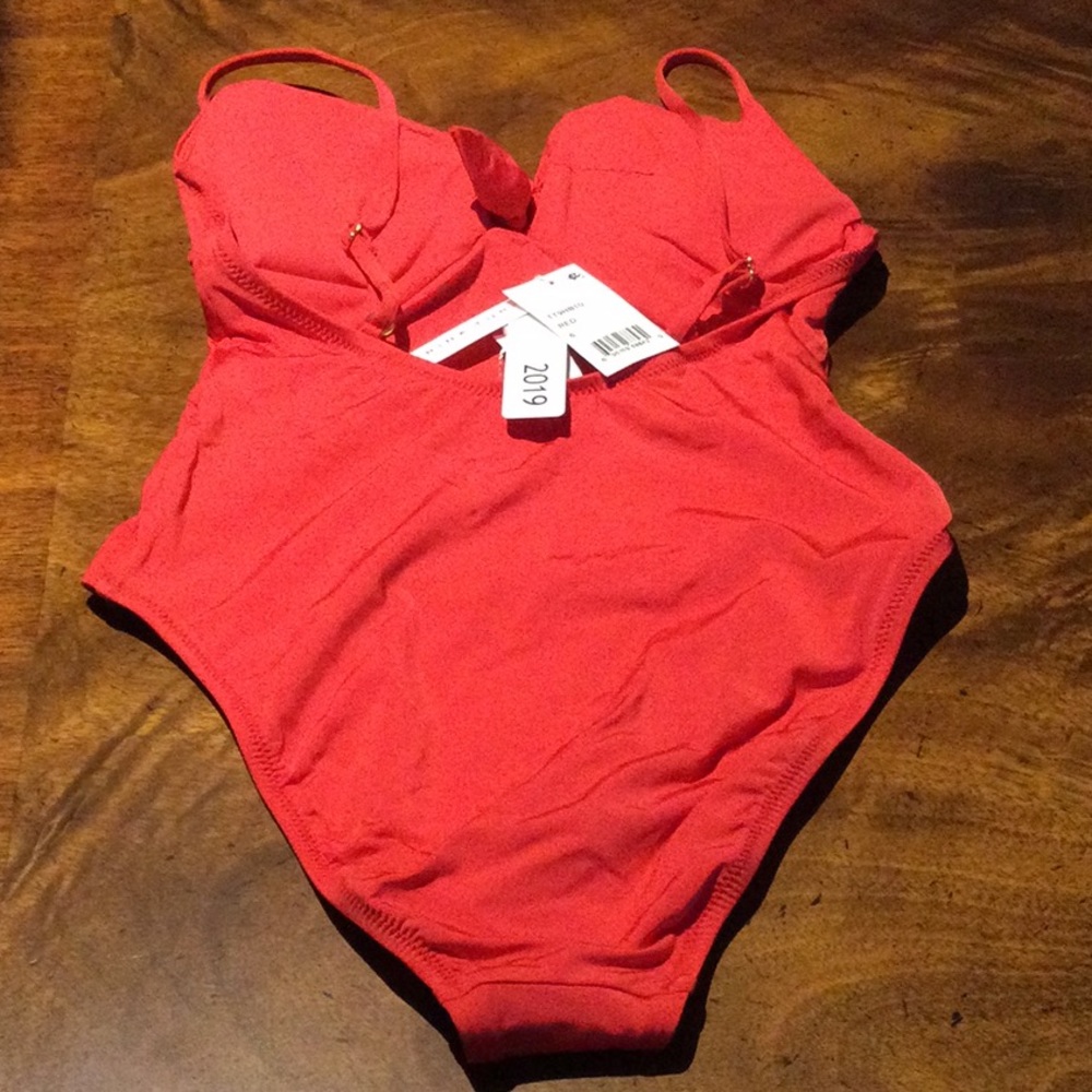 NWT $132 TRINA TURK 6 RED KNOT one piece - Picture 6 of 7